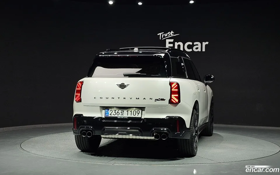 MINI Cooper S Countryman ALL4 JCW 2025 — thumbnail 4