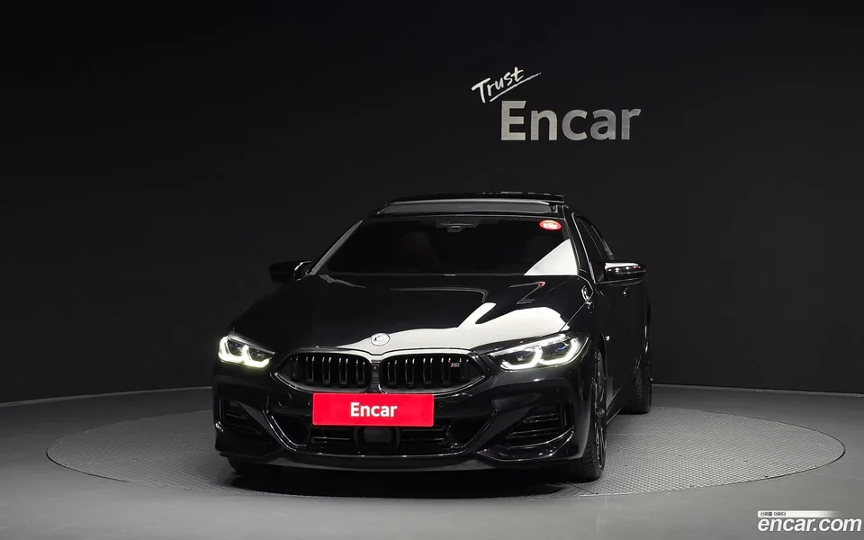 BMW 8 Series M850i xDrive 2023 — thumbnail 3