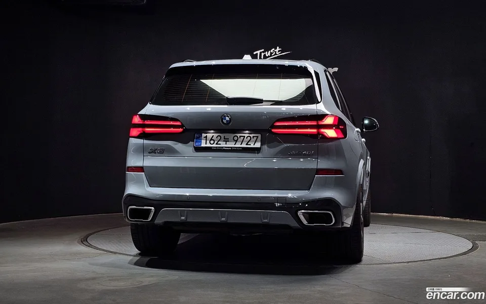 BMW X5 xDrive 40i M 2025 — thumbnail 4