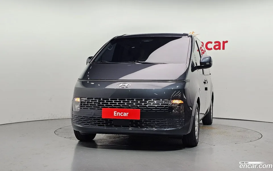 Hyundai Staria 11 2022 — thumbnail 3