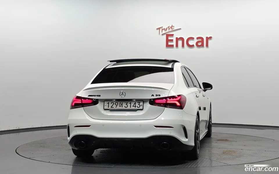 Mercedes-Benz A-Class AMG A35 4MATIC 2022 — thumbnail 4