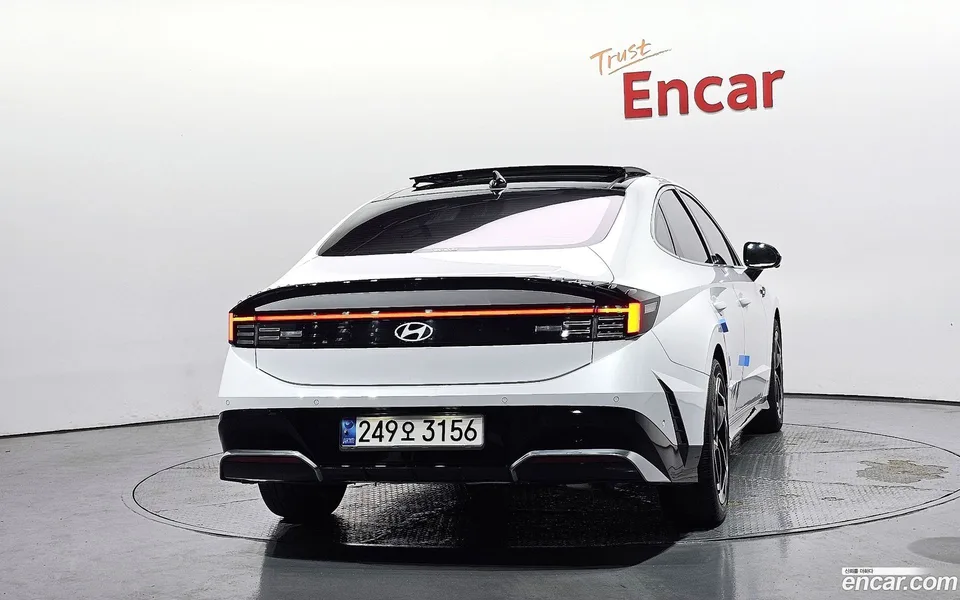Hyundai Sonata The Edge Hybrid 2023 — thumbnail 4
