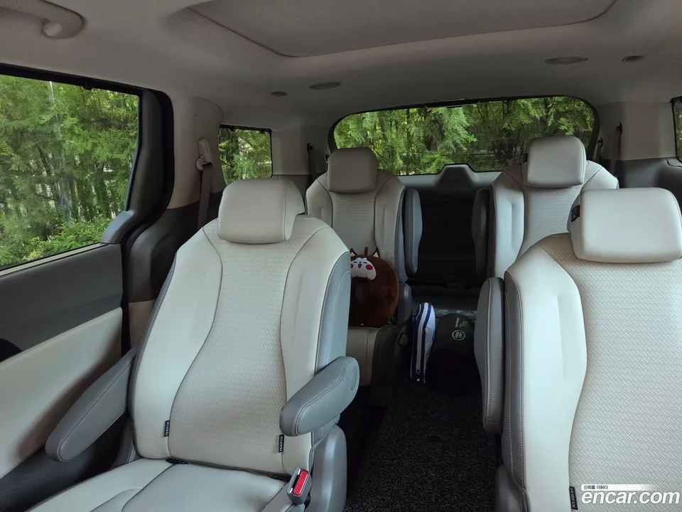 Kia Carnival HEV 9 X Line 2026 — thumbnail 3