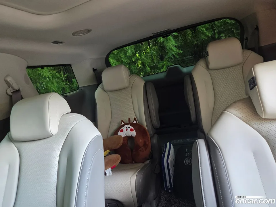 Kia Carnival HEV 9 X Line 2026 — thumbnail 4