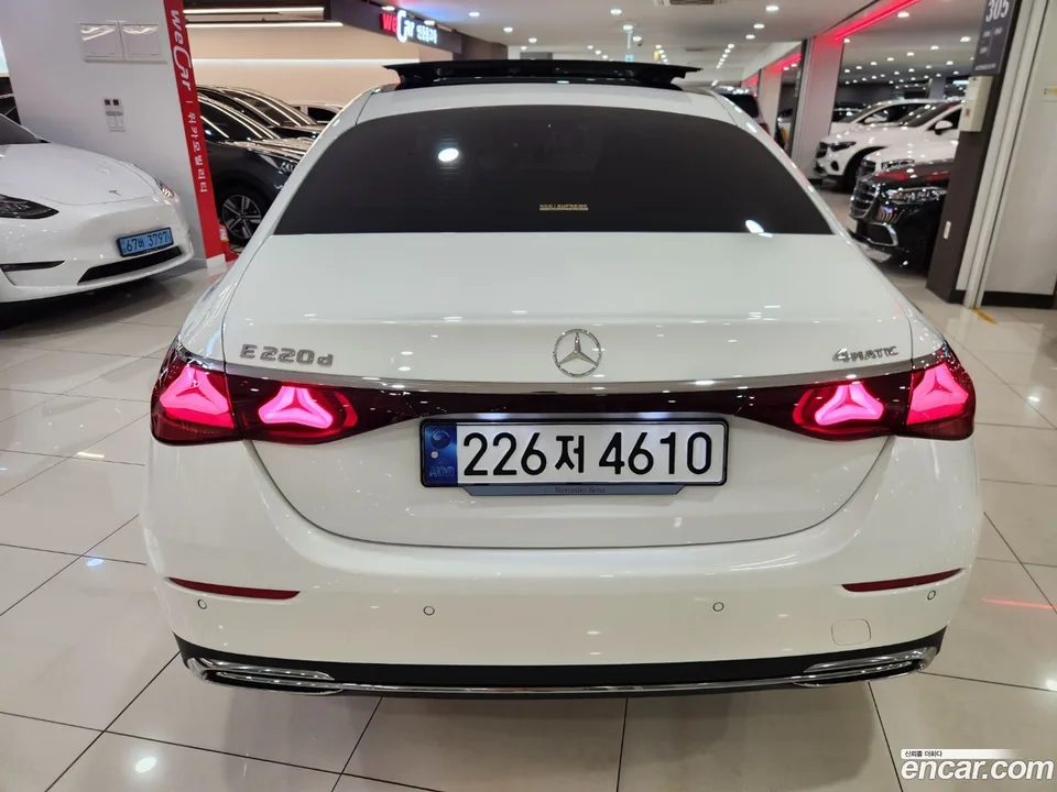 Mercedes-Benz E-Class E220d 4MATIC 2024 — thumbnail 4