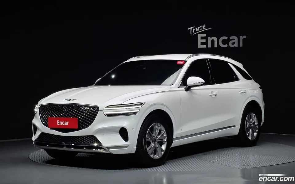 Genesis GV70 2.5T 2WD 2024 — photo 1, buy with delivery to Moscow