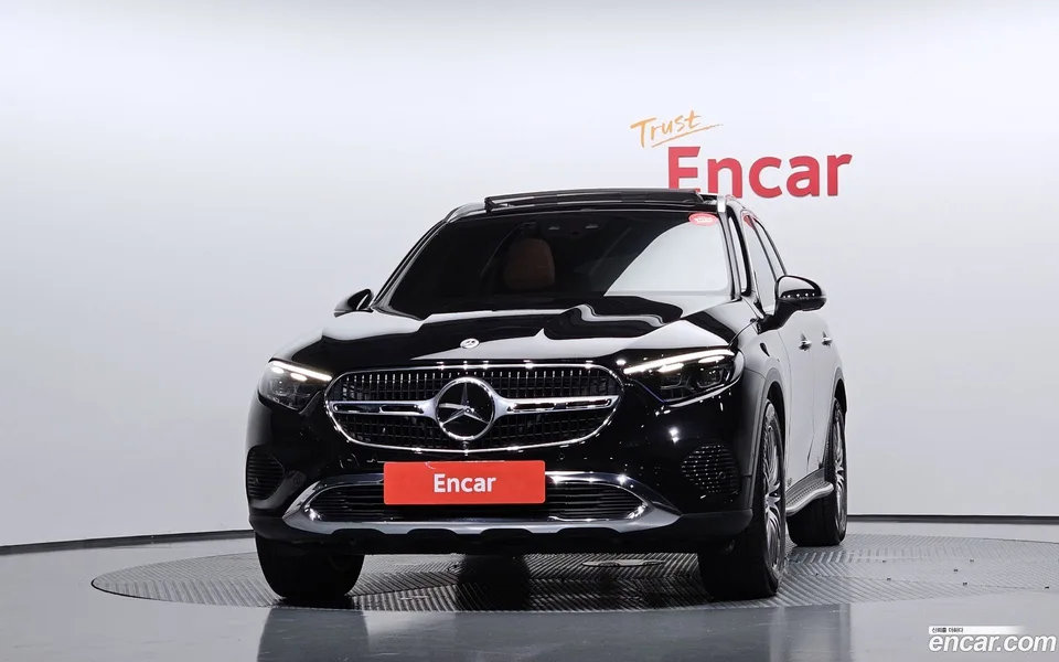 Mercedes-Benz GLC-Class GLC220 d 4MATIC 2023 — thumbnail 3