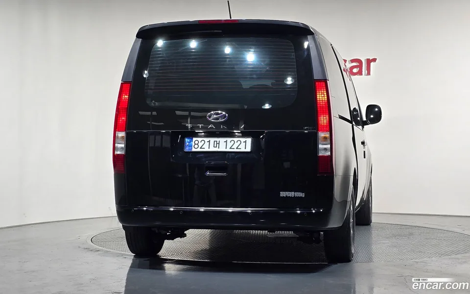 Hyundai Staria 5 2023 — thumbnail 4