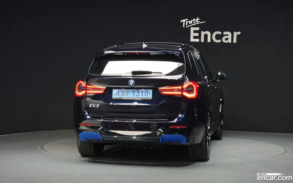 BMW iX3 M 2022 — thumbnail 4
