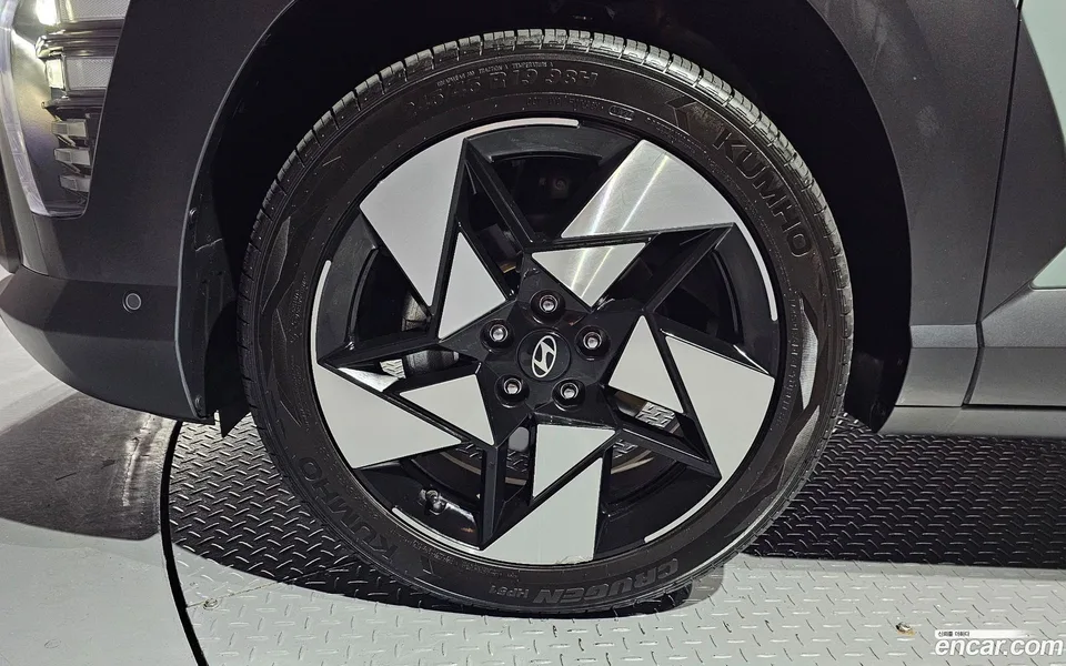 Hyundai Kona 1.6 2WD 2023 — thumbnail 5