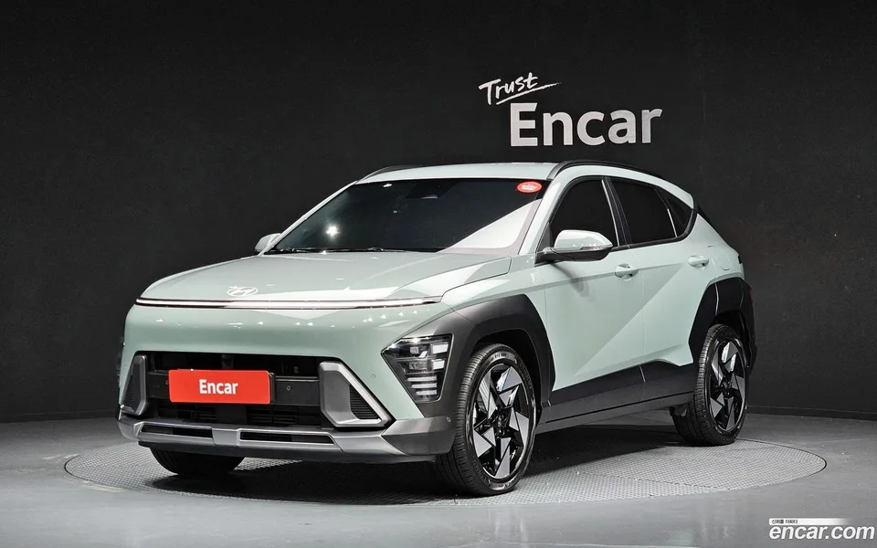 Hyundai Kona 1.6 2WD 2023 — photo 1, buy with delivery to Moscow