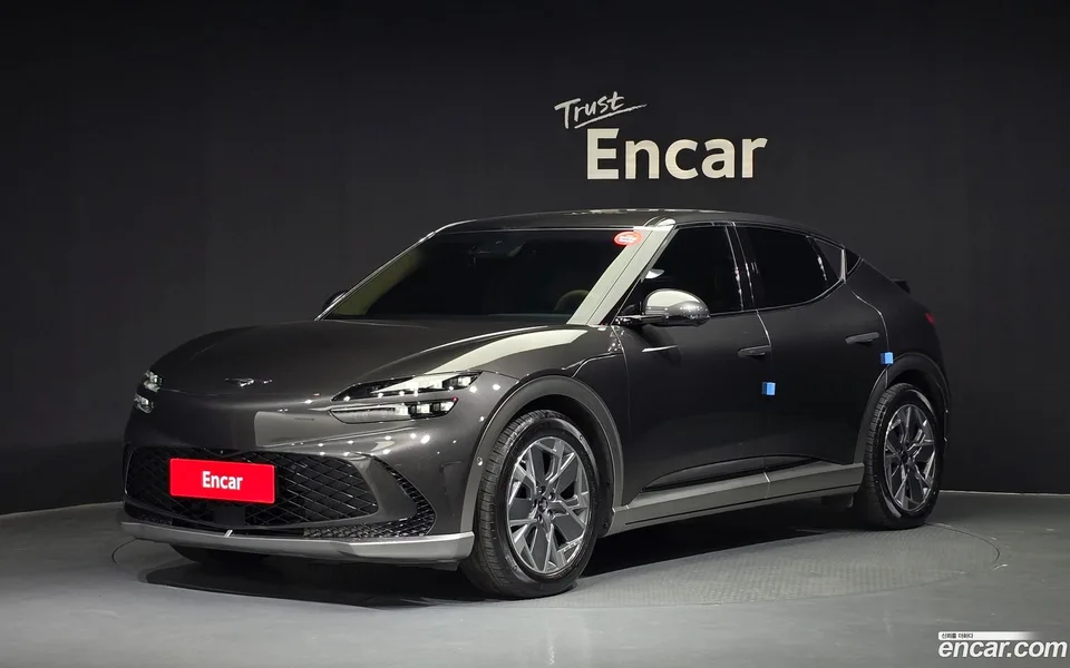 Genesis GV60 2023 — photo 1, buy with delivery to Moscow