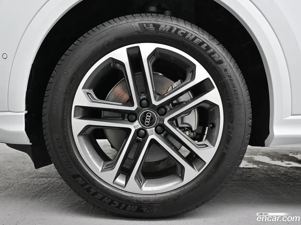 Audi Q5 (80A) 40 TFSI 2025 — thumbnail 5