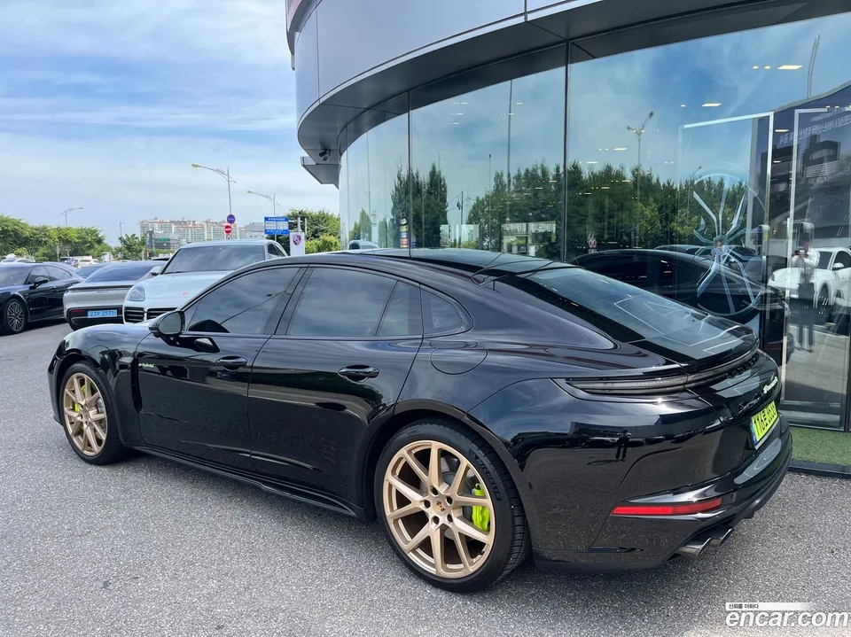 Porsche Panamera (976) 2.9 AWD E- 2025 — thumbnail 3