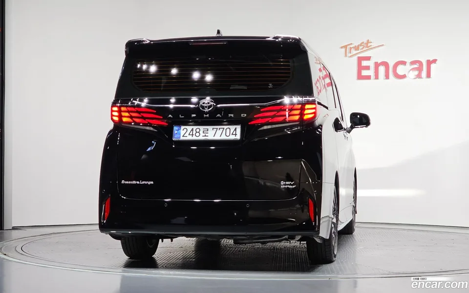 Toyota Alphard 2.5 HEV AWD 2024 — thumbnail 4