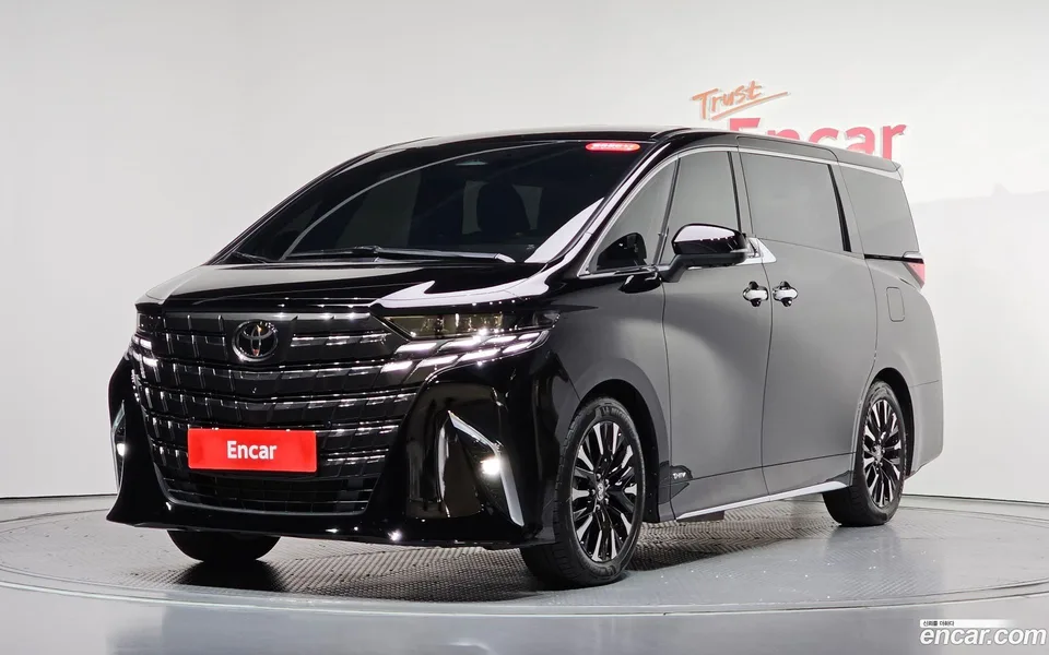 Toyota Alphard 2.5 HEV AWD 2024 — photo 1, buy with delivery to Moscow