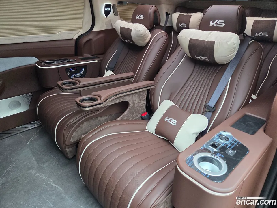Kia Carnival HEV 7 () 2026 — photo 1, buy with delivery to Moscow