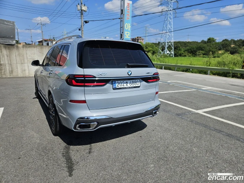 BMW X7 xDrive 40i M 6 2024 — thumbnail 4