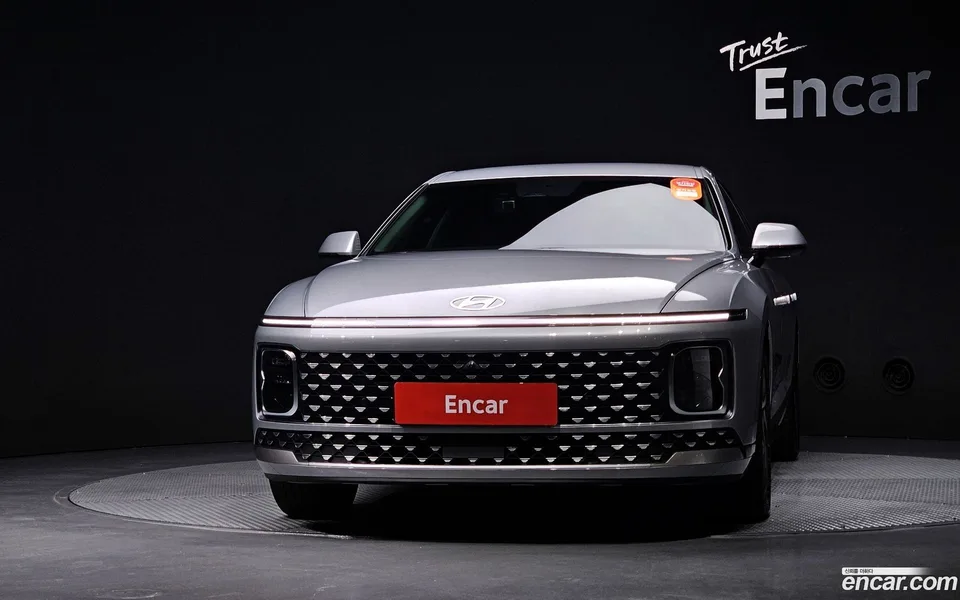 Hyundai Grandeur 2.5 2WD 2023 — thumbnail 3