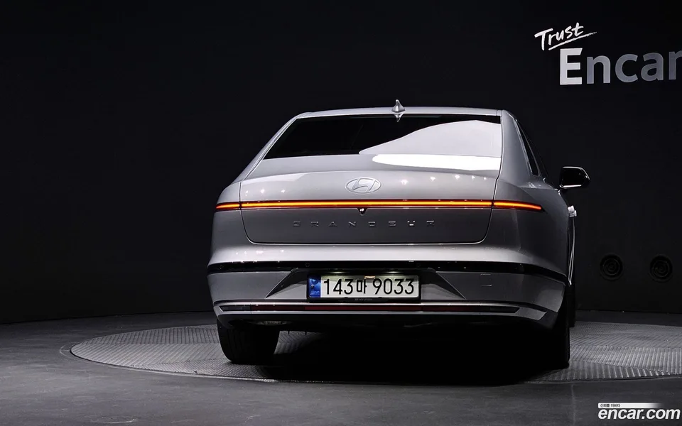 Hyundai Grandeur 2.5 2WD 2023 — thumbnail 4