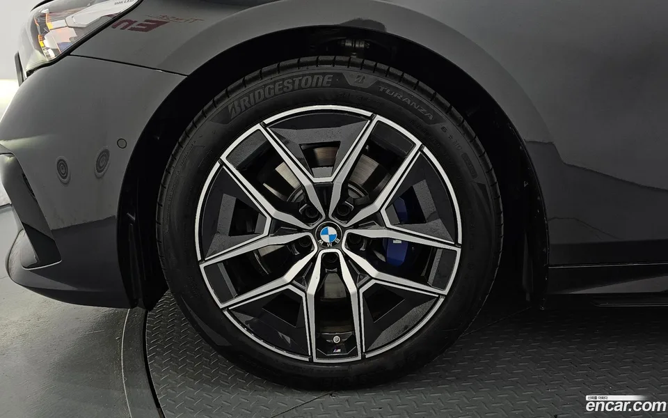 BMW 5 Series 523d xDrive M 2026 — thumbnail 5