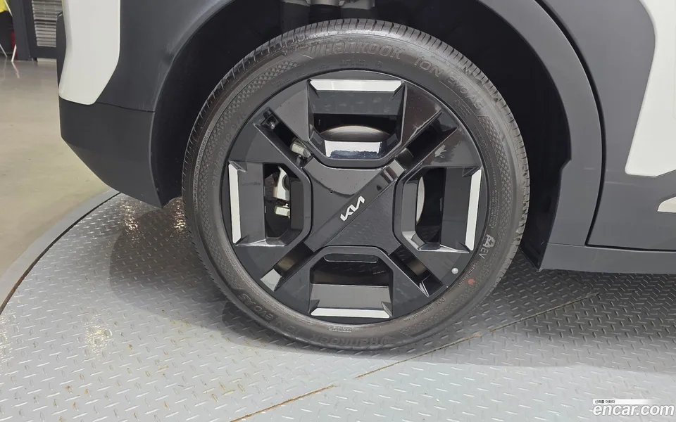 Kia EV3 2WD 2024 — thumbnail 2