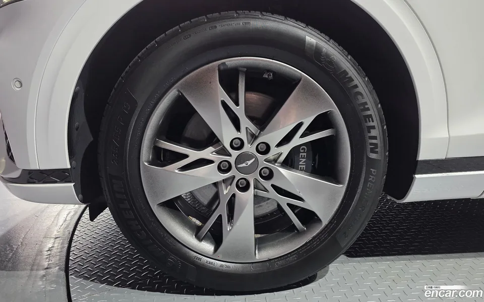 Genesis GV70 2.5T 2WD 2022 — thumbnail 2