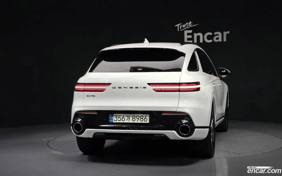 Genesis GV70 2.5T 2WD 2022 — thumbnail 4