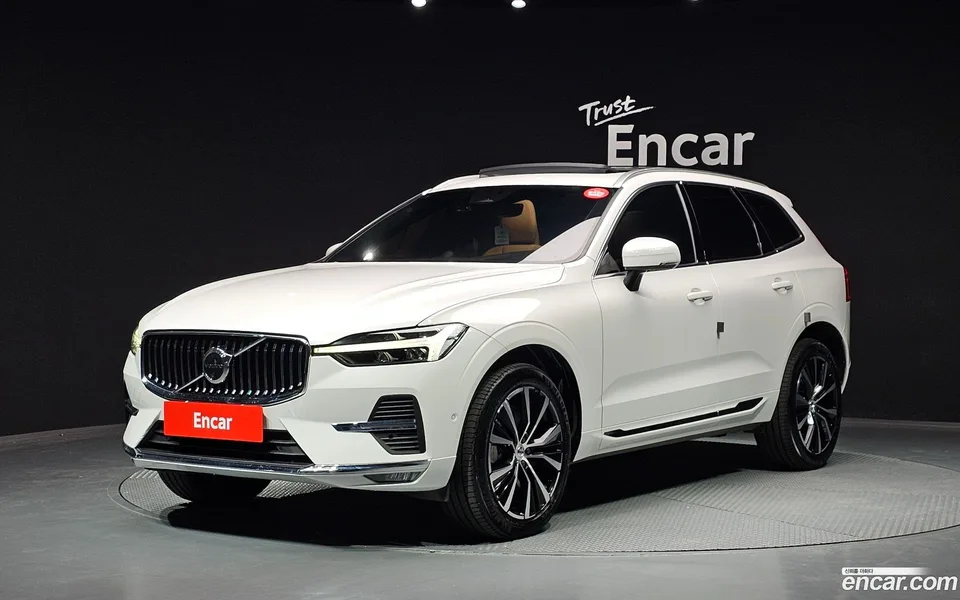Volvo XC60 B6 2023 — photo 1, buy with delivery to Moscow
