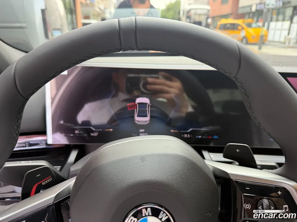 BMW 5 Series 530i xDrive M 2026 — миниатюра 2