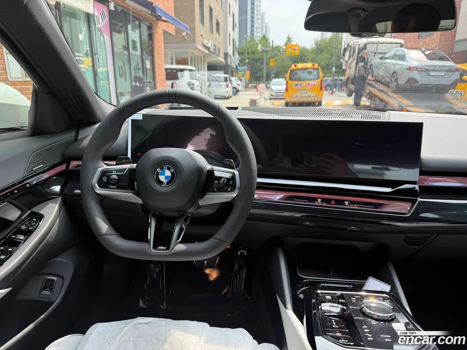 BMW 5 Series 530i xDrive M 2026 — миниатюра 3