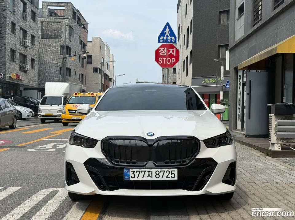 BMW 5 Series 530i xDrive M 2026 — миниатюра 4