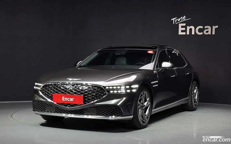 Genesis G90 3.5 e-S/C AWD 2025 — photo 1, buy with delivery to Moscow
