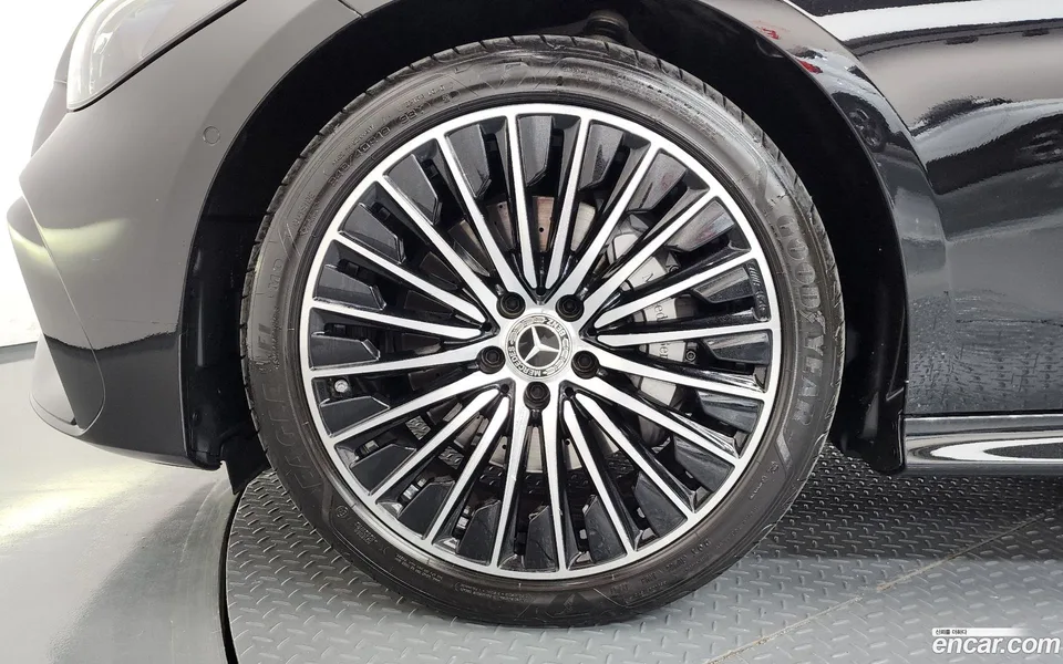 Mercedes-Benz CLE-Class CLE200 2024 — thumbnail 5