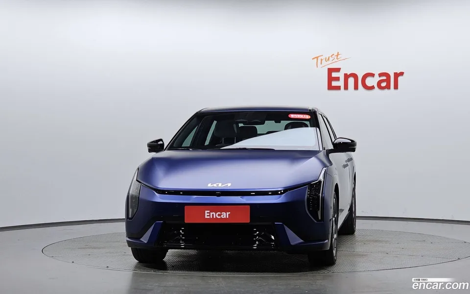 Kia EV4 2WD 2025 — thumbnail 3