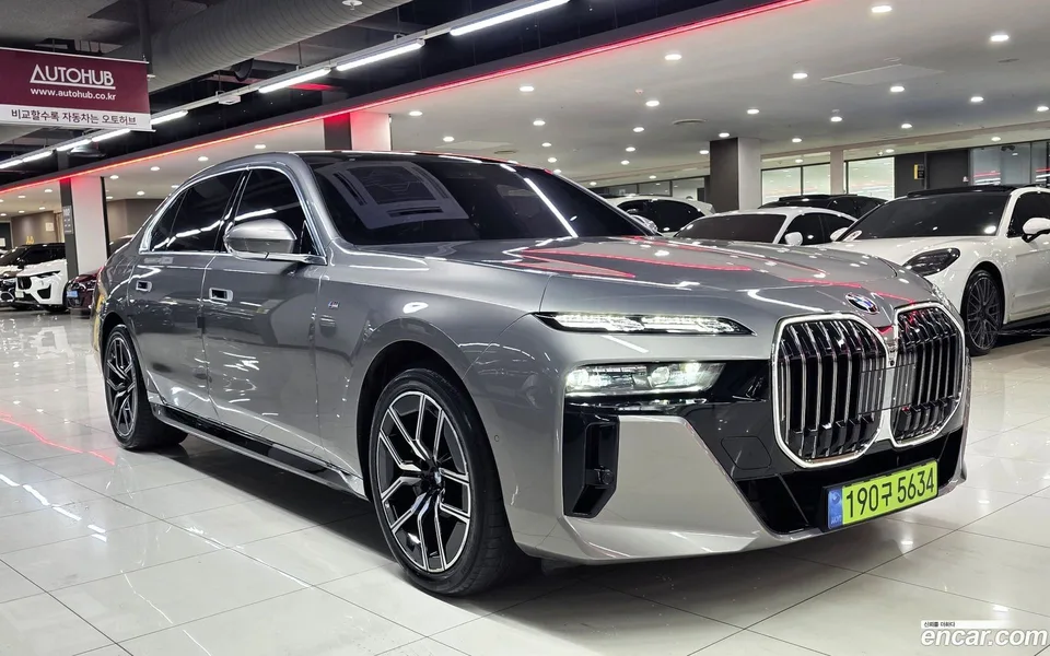 BMW 7 Series 2024