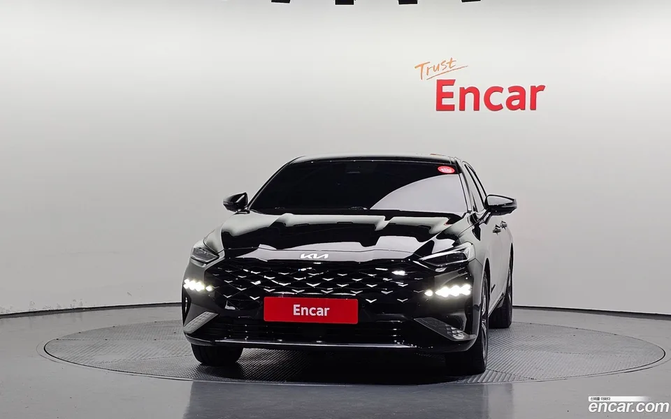 Kia K8 Hybrid 2023 — миниатюра 3