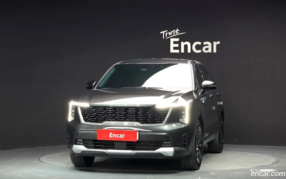 Kia Sorento 2.2 2WD 2023 — thumbnail 3