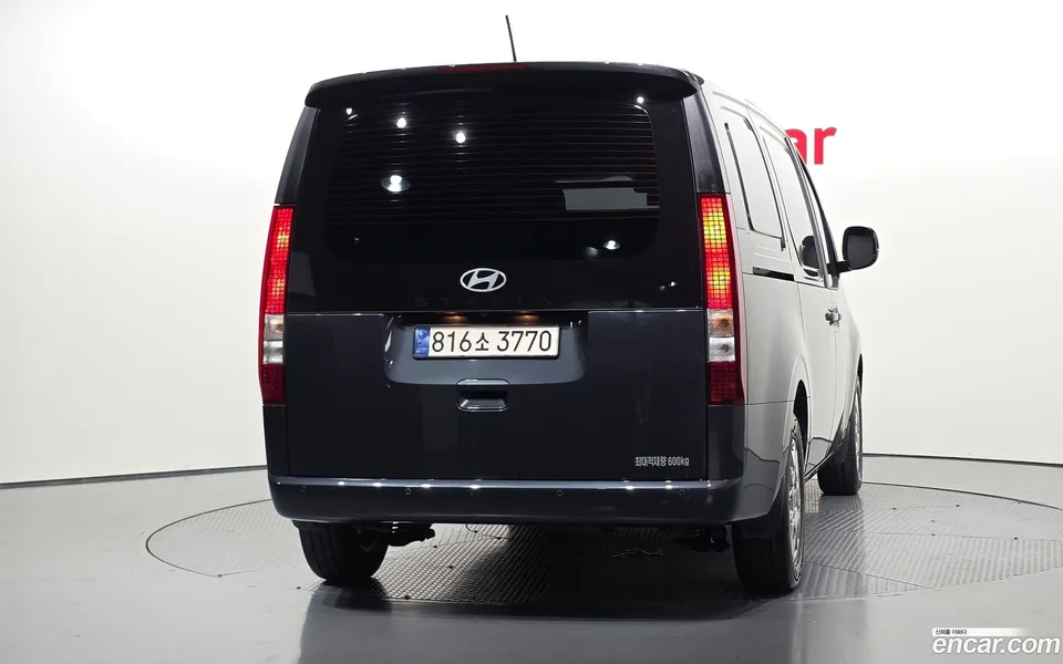 Hyundai Staria HEV 1.6 3 2024 — thumbnail 4