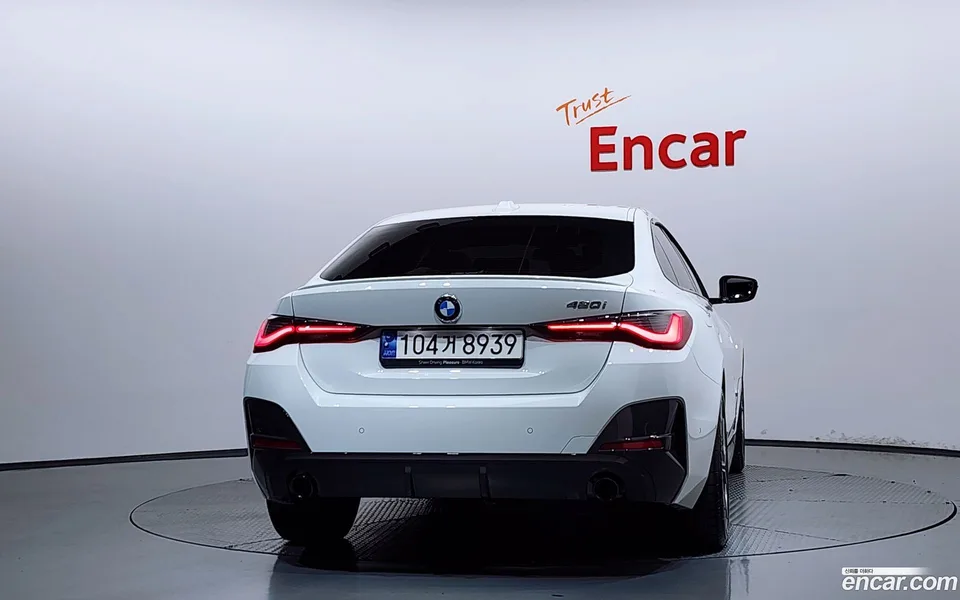 BMW 4 Series 420i M 2024 — thumbnail 4