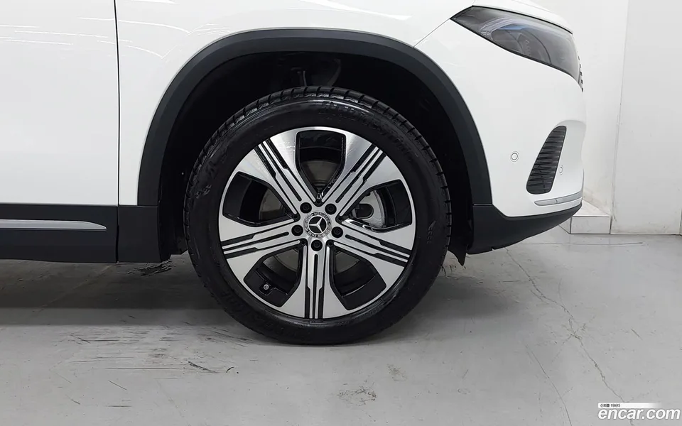 Mercedes-Benz EQA EQA250 2025 — thumbnail 5