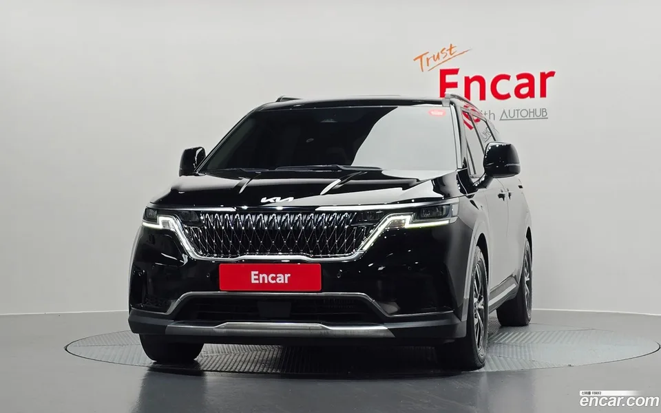 Kia Carnival 11 2023 — thumbnail 3