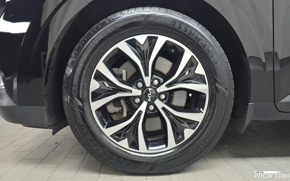 Kia Carnival 11 2023 — thumbnail 5