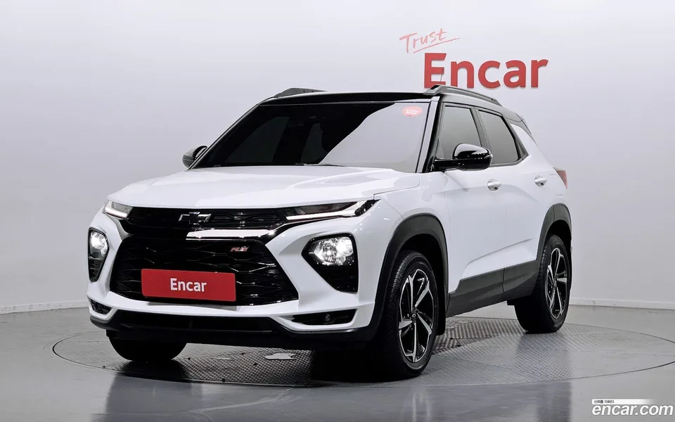 Chevrolet Trailblazer 1.3 4WD 2022 — photo 1, buy with delivery to Moscow