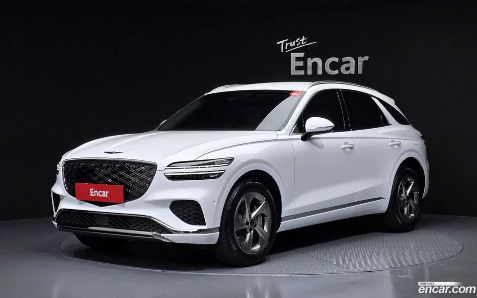 Genesis GV70 2.5T 2WD 2024 — photo 1, buy with delivery to Moscow