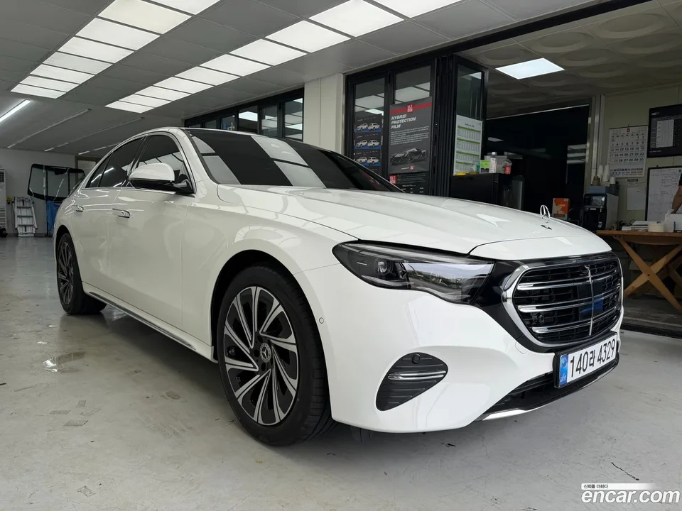 Mercedes-Benz E-Class E300 4MATIC 2026 — photo 1, buy with delivery to Moscow