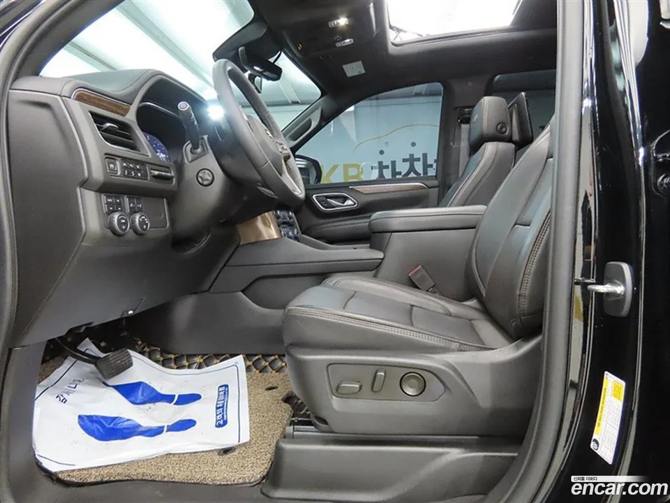 Chevrolet Tahoe 6.2 4WD 2023 — thumbnail 2