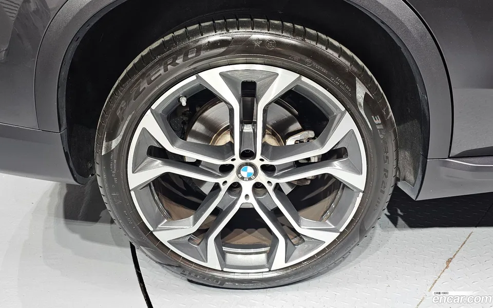 BMW X5 xDrive 40i xLine 2022 — thumbnail 5