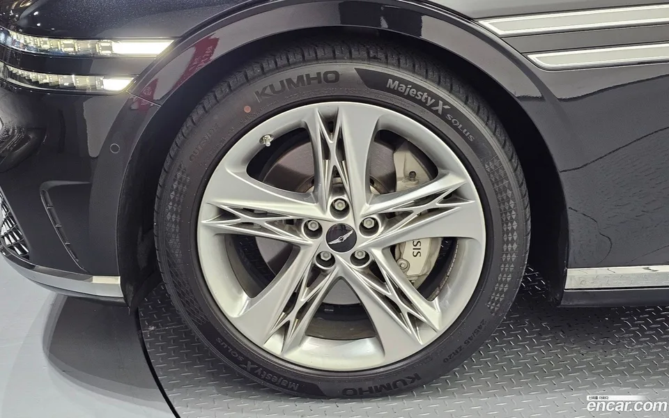 Genesis G90 3.5 AWD 2023 — thumbnail 2