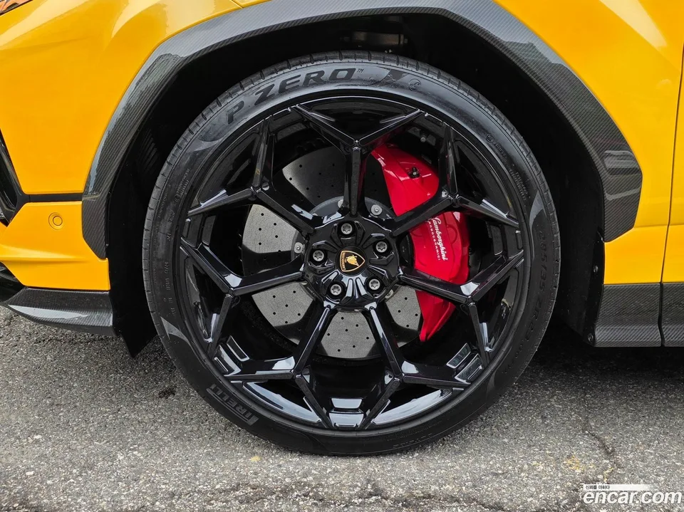 Lamborghini Urus 4.0 V8 2024 — thumbnail 5